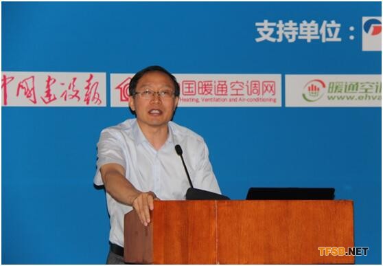 清華大學建筑環(huán)境與設備研究所所長李先庭教授